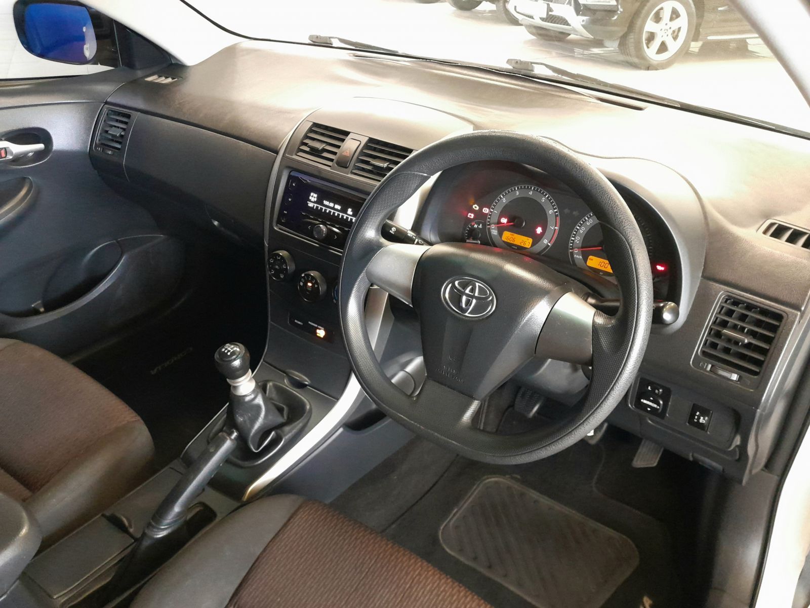 2019 Toyota Corolla photo 6