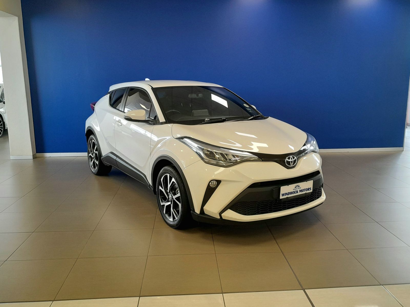 2022 Toyota C-HR photo 2