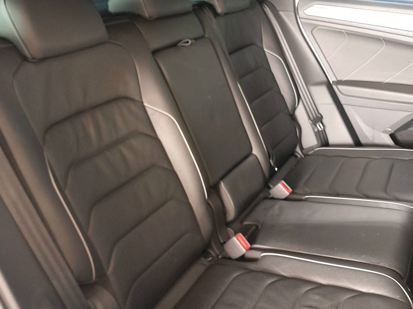 2023 Volkswagen Tiguan photo 8