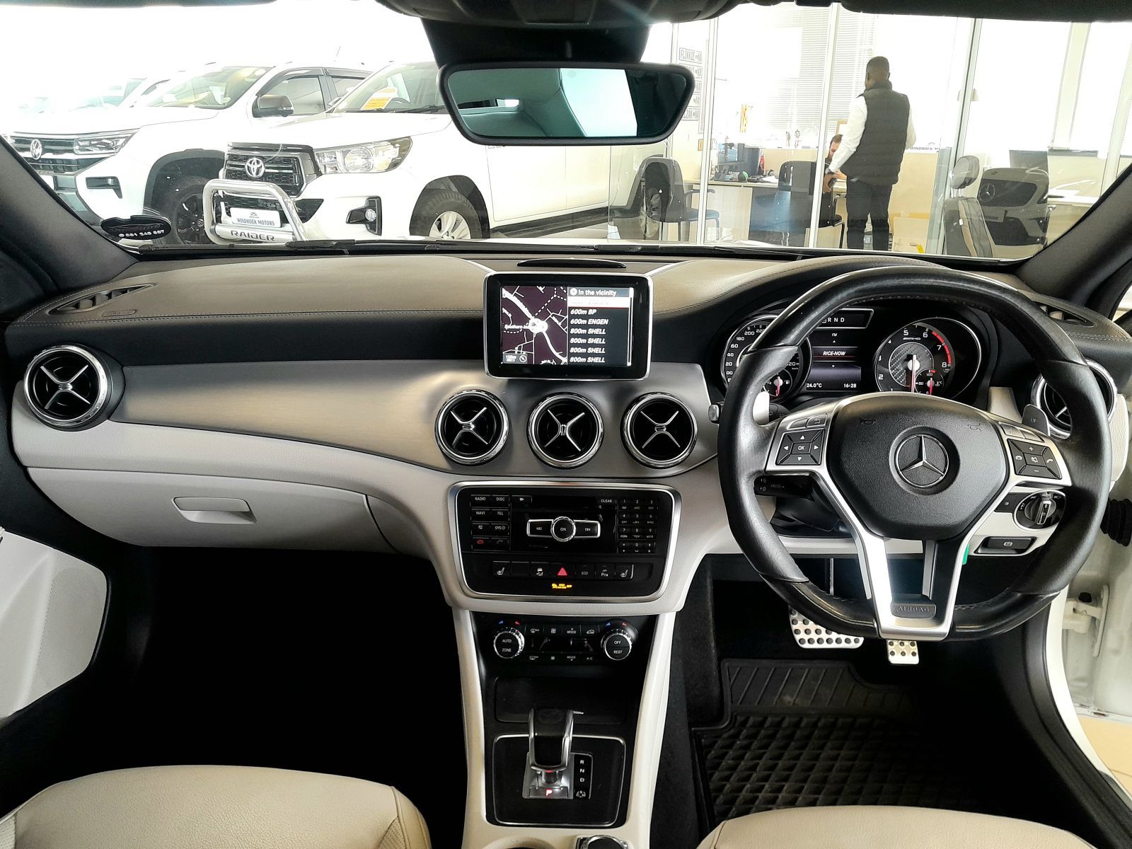 2015 Mercedes-Benz GLA Class photo 7