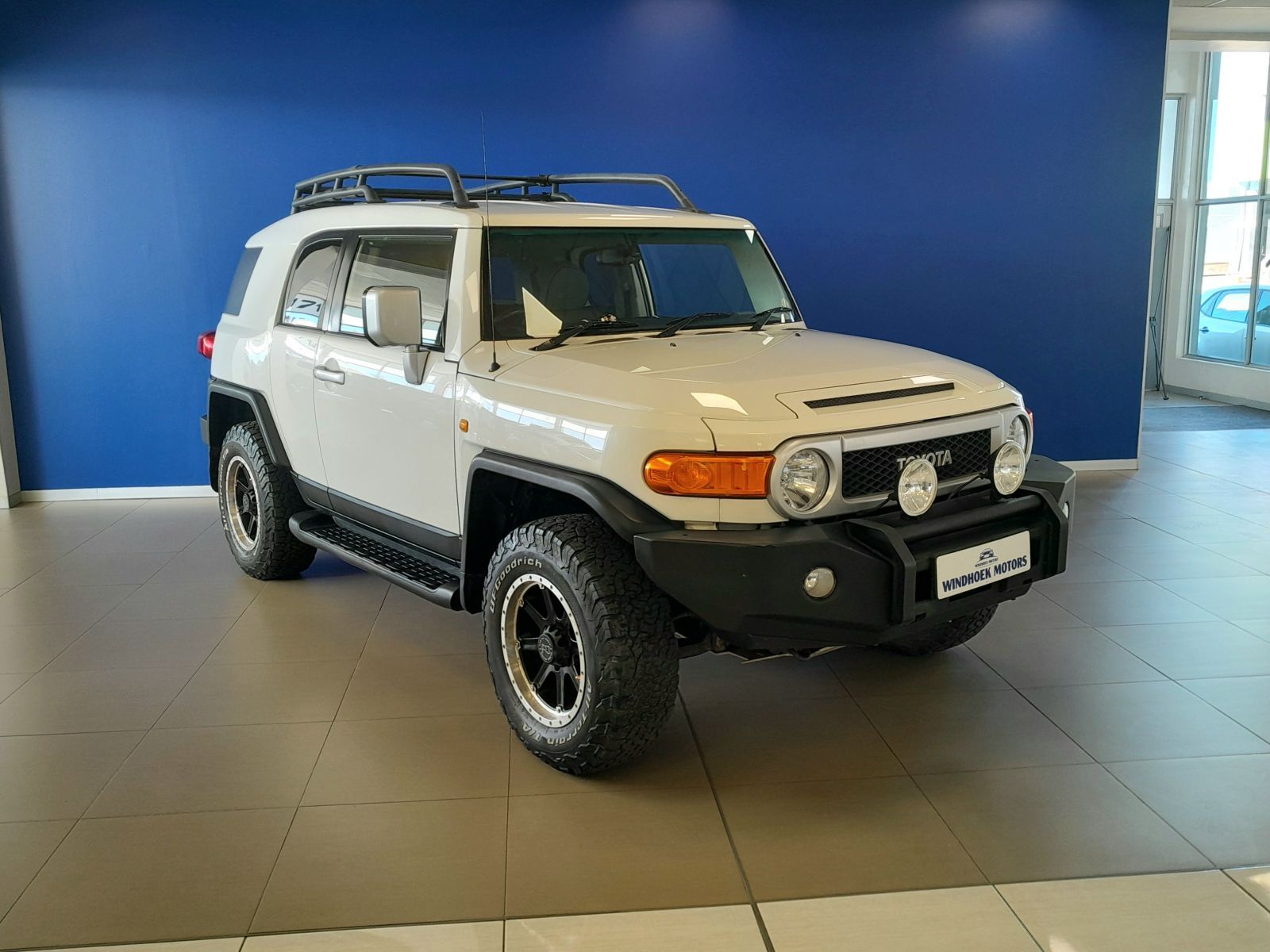 2013 Toyota FJ Cruiser photo 2