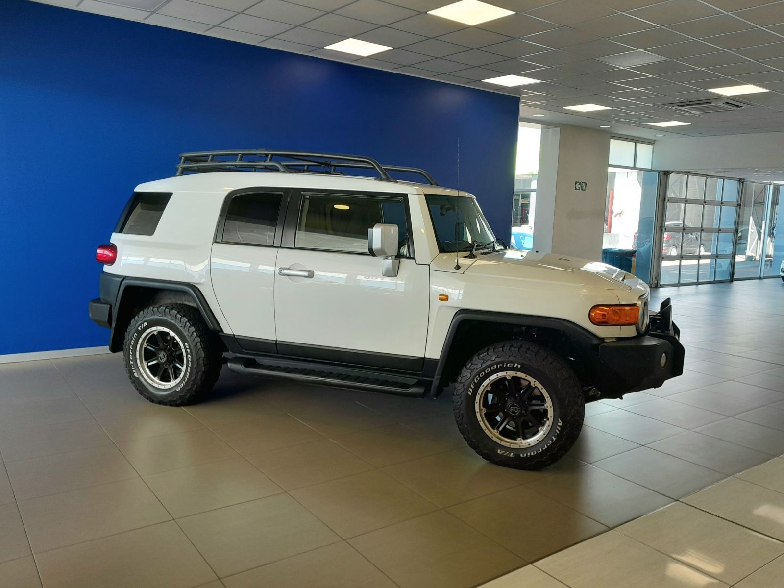 2013 Toyota FJ Cruiser photo 3