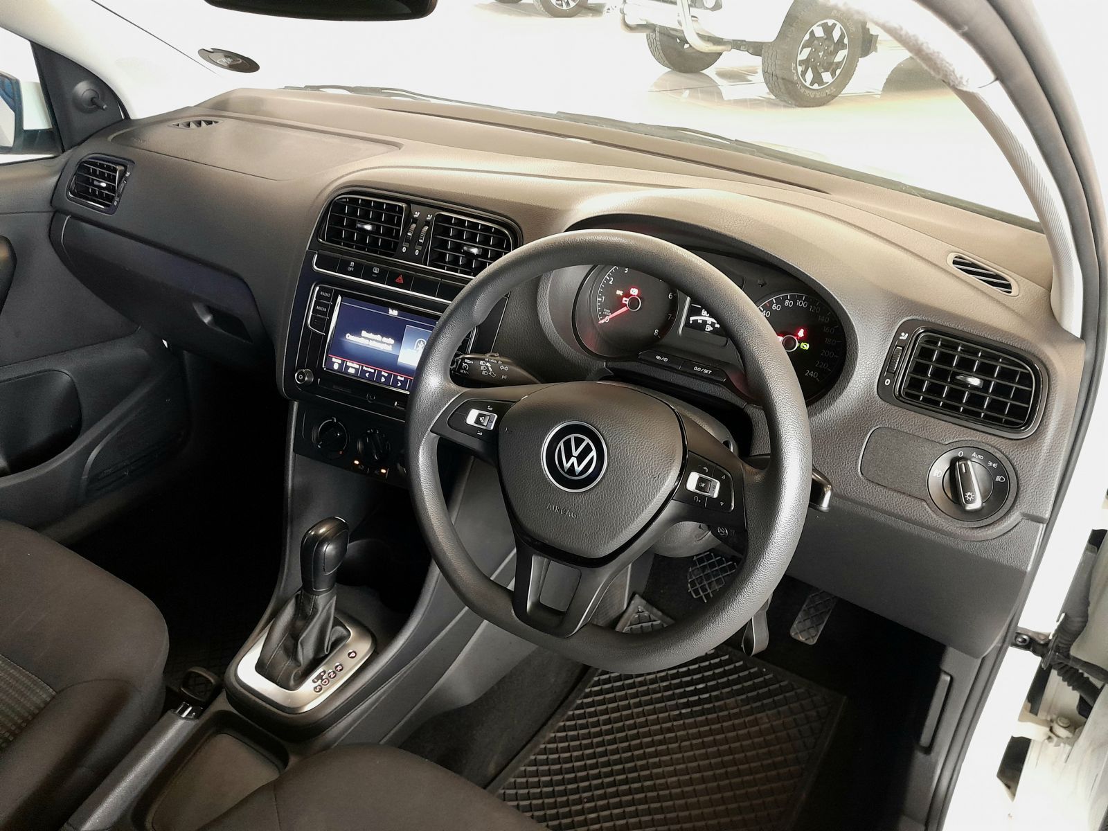 2023 Volkswagen Polo Vivo photo 6