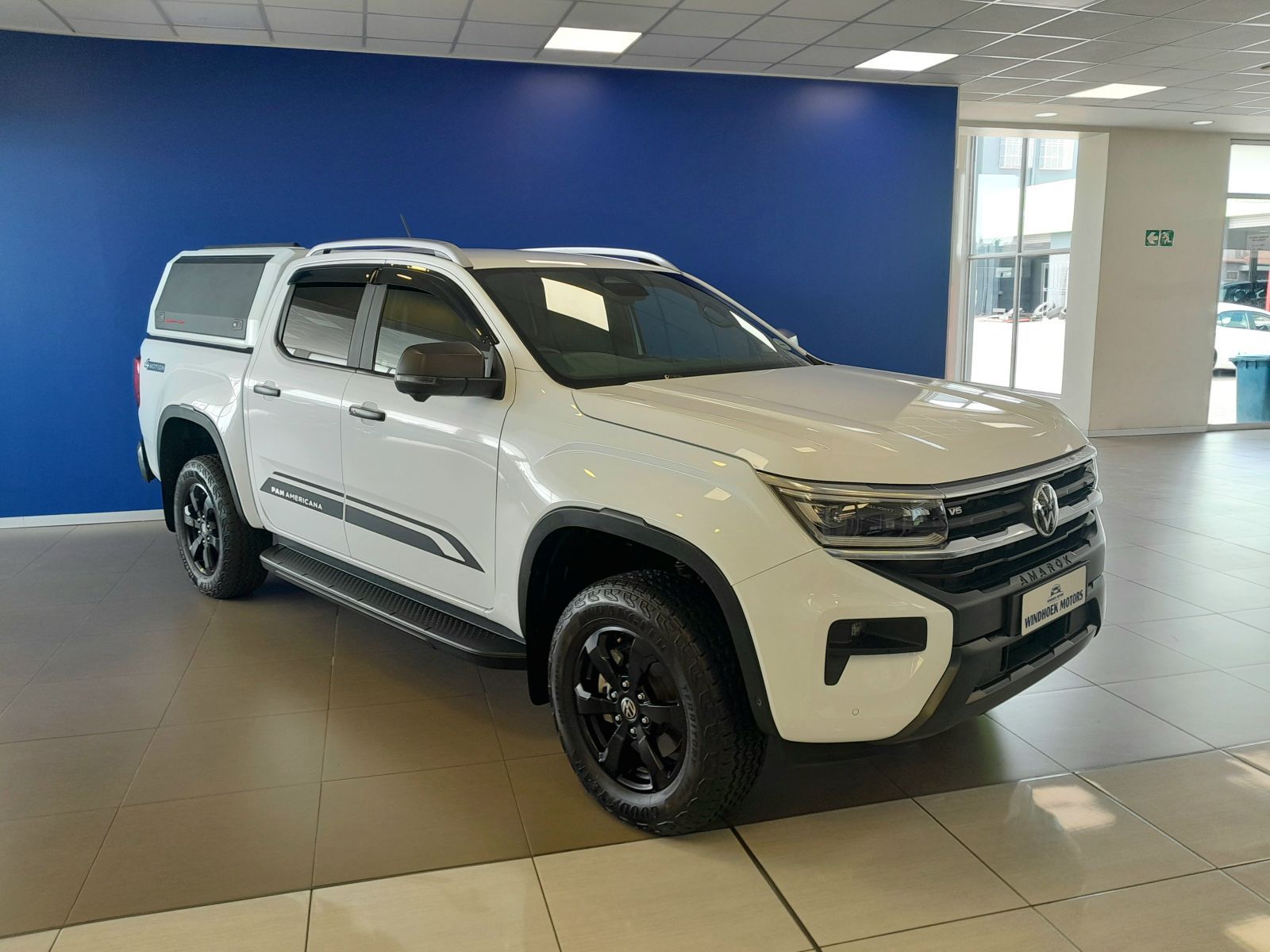 2024 Volkswagen Amarok photo 2