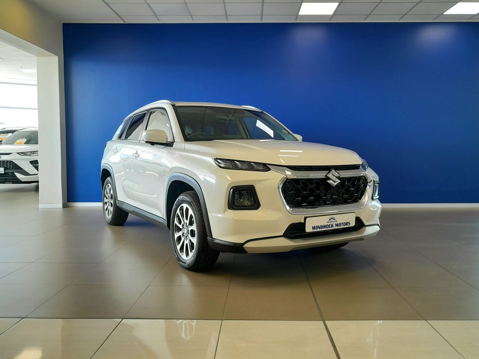 2024 Suzuki Grand Vitara photo 1
