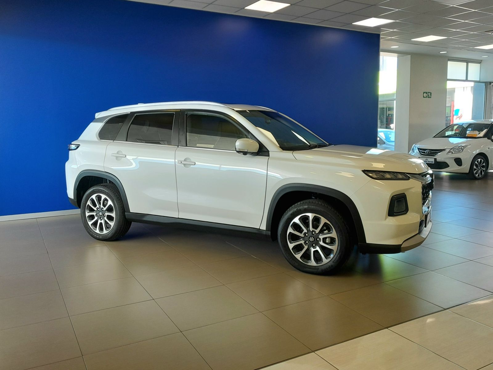 2024 Suzuki Grand Vitara photo 3