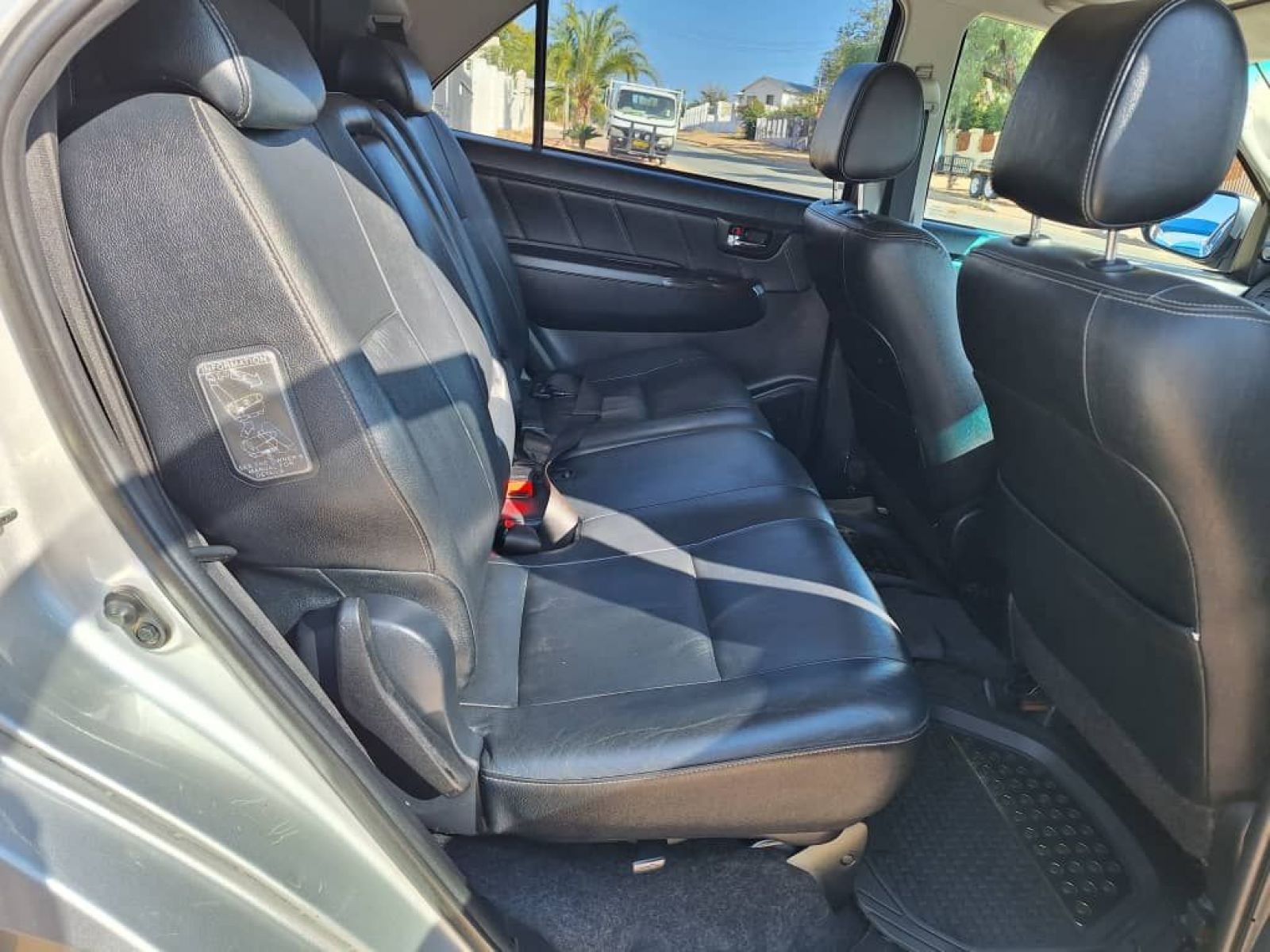 2014 Toyota Fortuner photo 8
