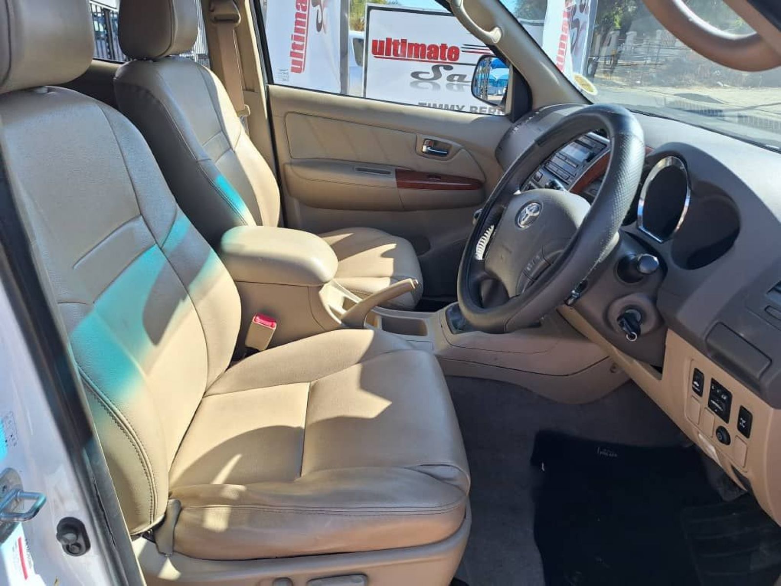 2011 Toyota Fortuner photo 10