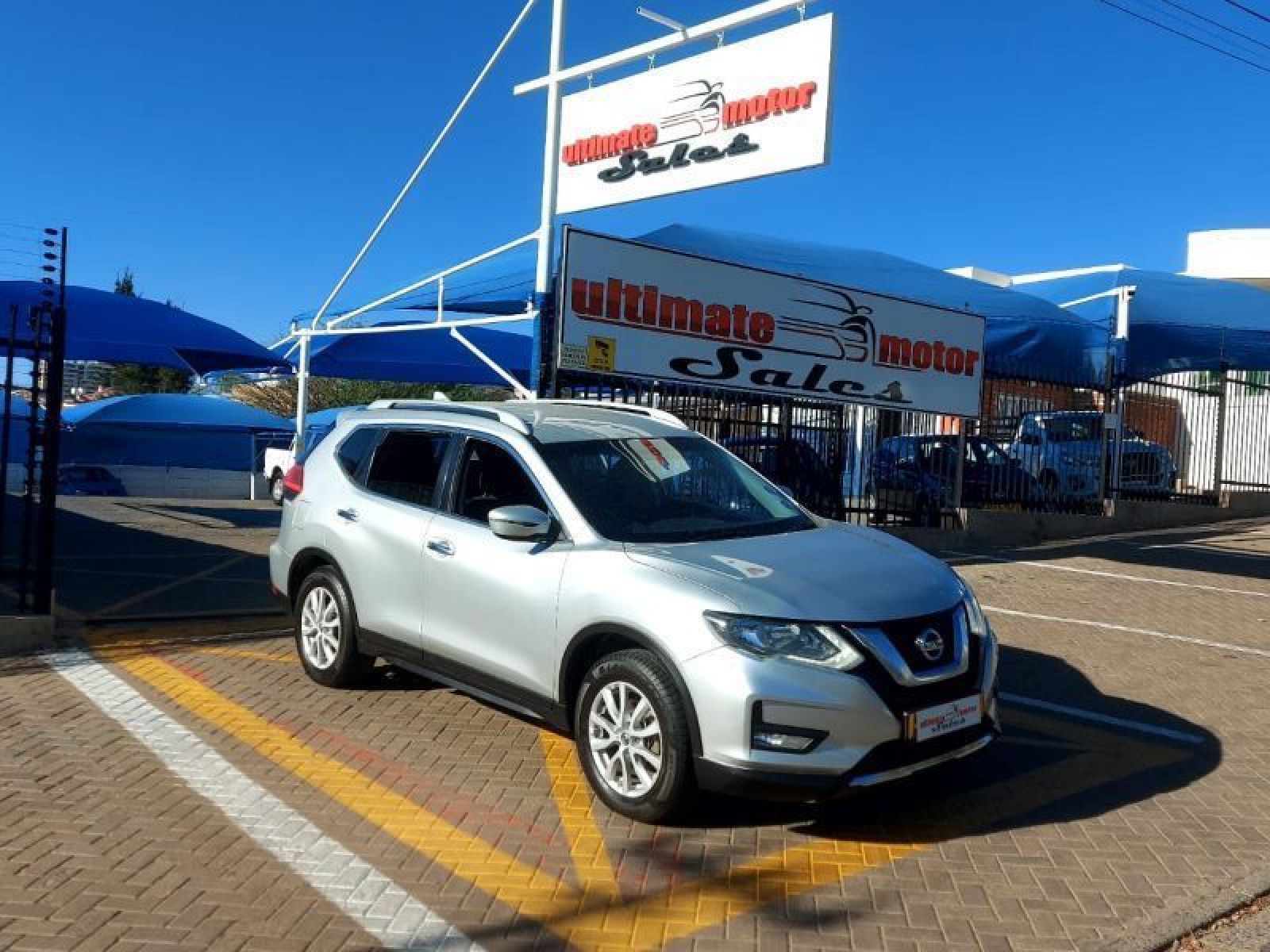 2019 Nissan X-trail photo 1