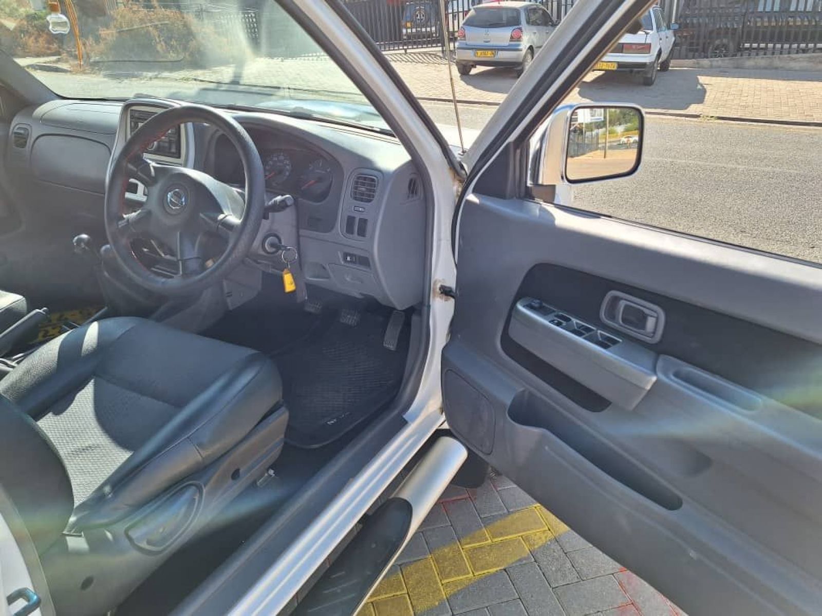 2016 Nissan NP300 photo 10