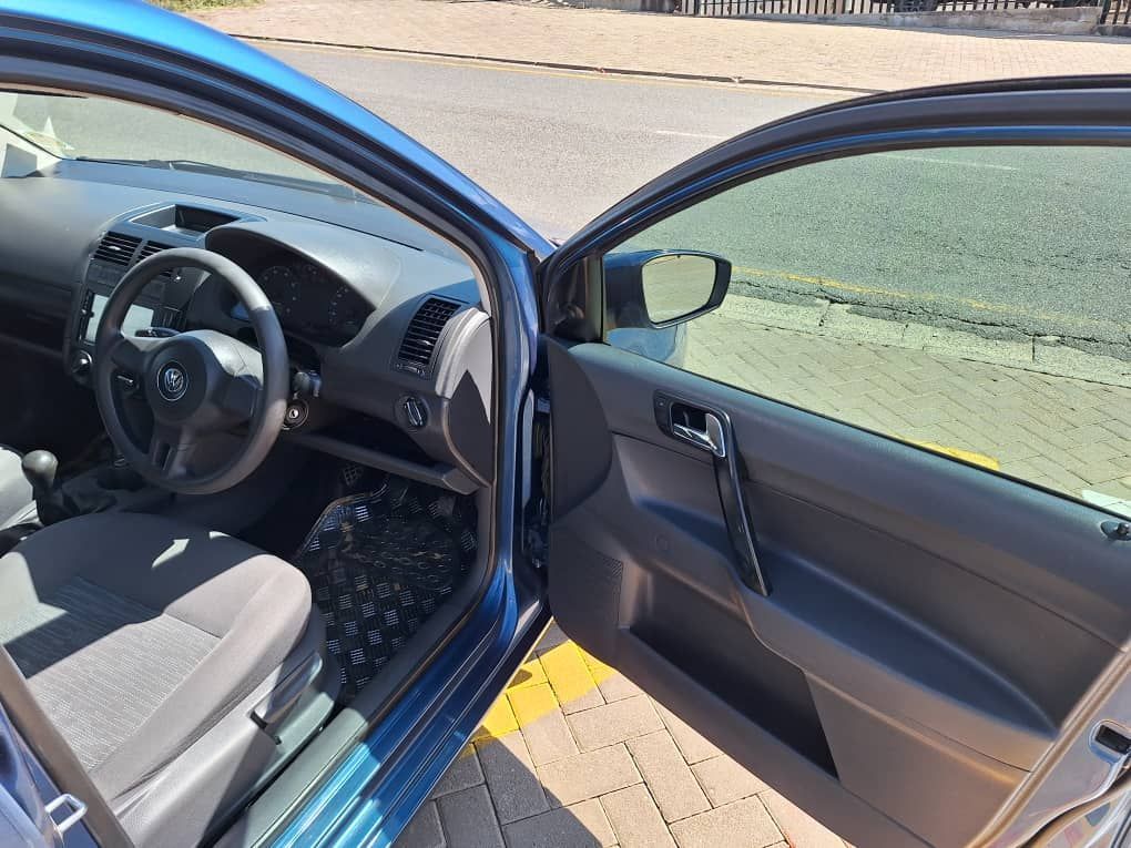 2017 Volkswagen Polo Vivo photo 9