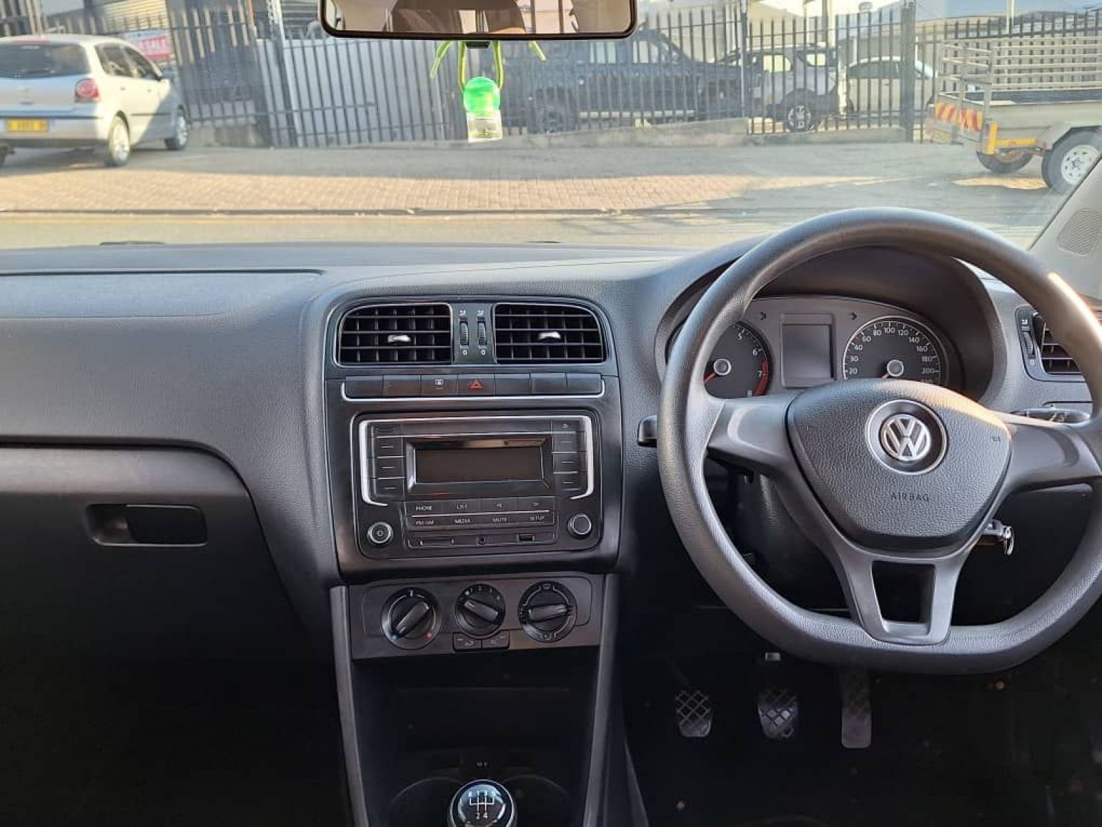 2018 Volkswagen Polo Vivo photo 10