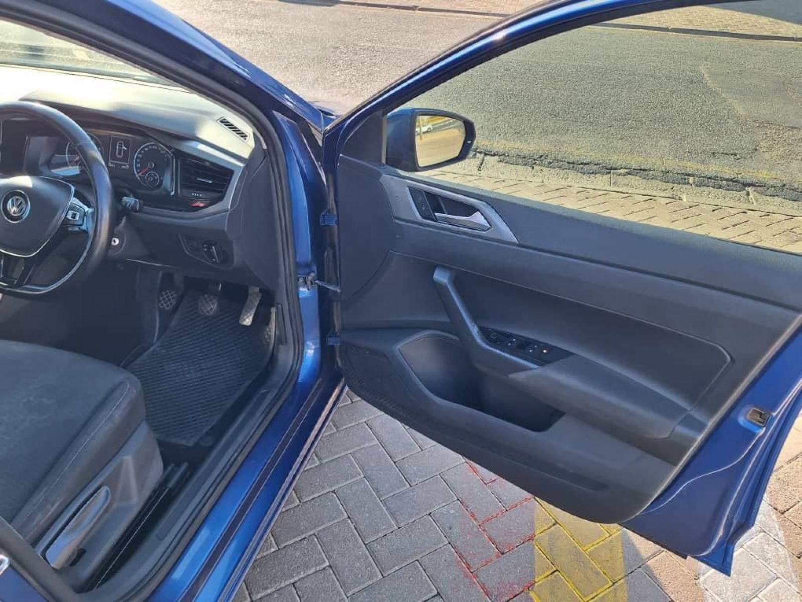 2020 Volkswagen Polo photo 10