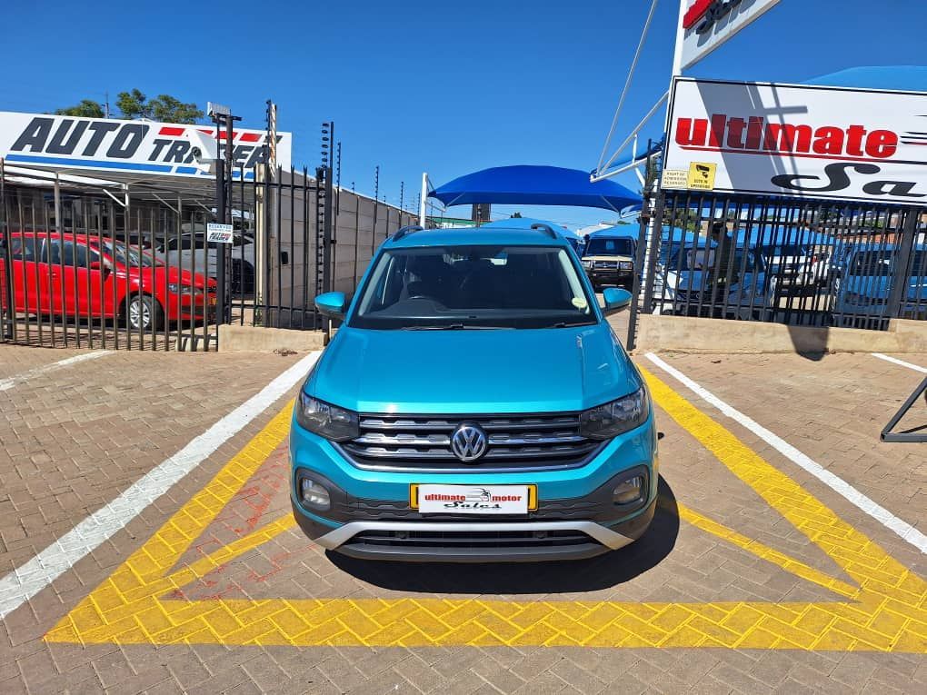 2019 Volkswagen T-Cross photo 2