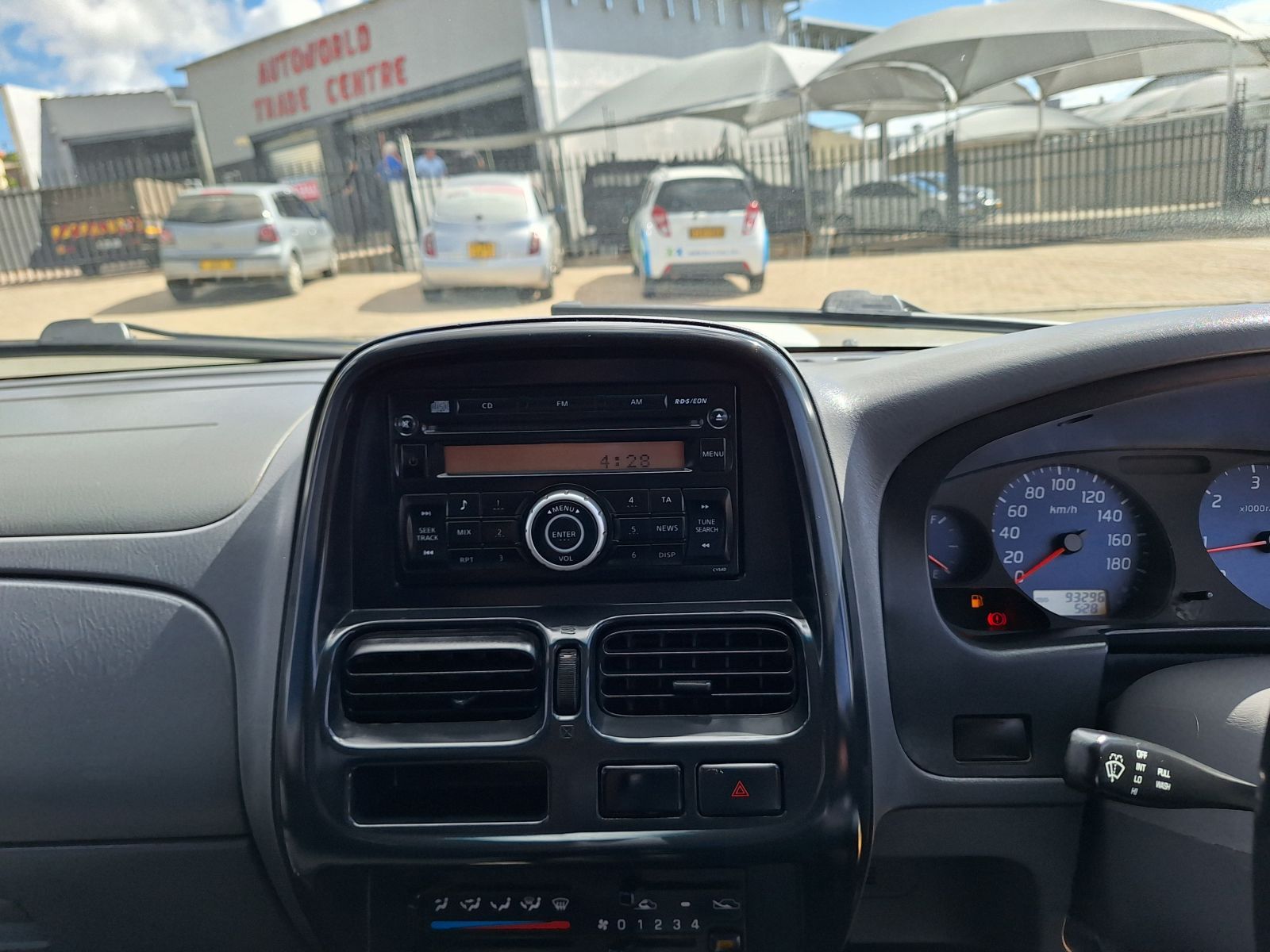 2018 Nissan NP300 photo 15