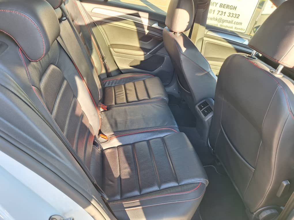 2018 Volkswagen Golf photo 10