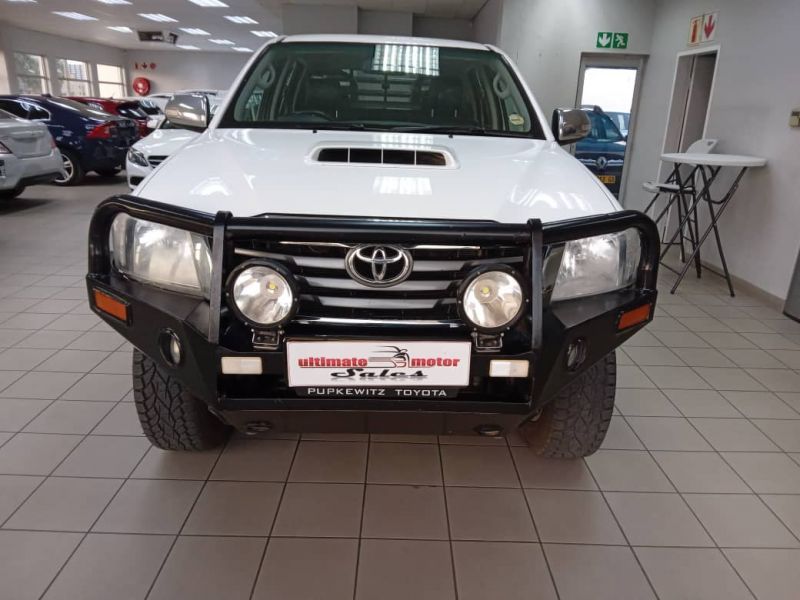 2015 Toyota Hilux photo 2