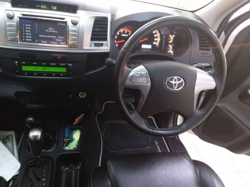 2015 Toyota Hilux photo 3