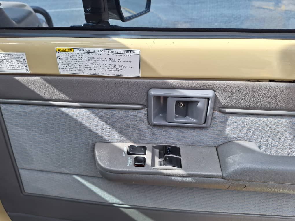 2020 Toyota Land Cruiser photo 10