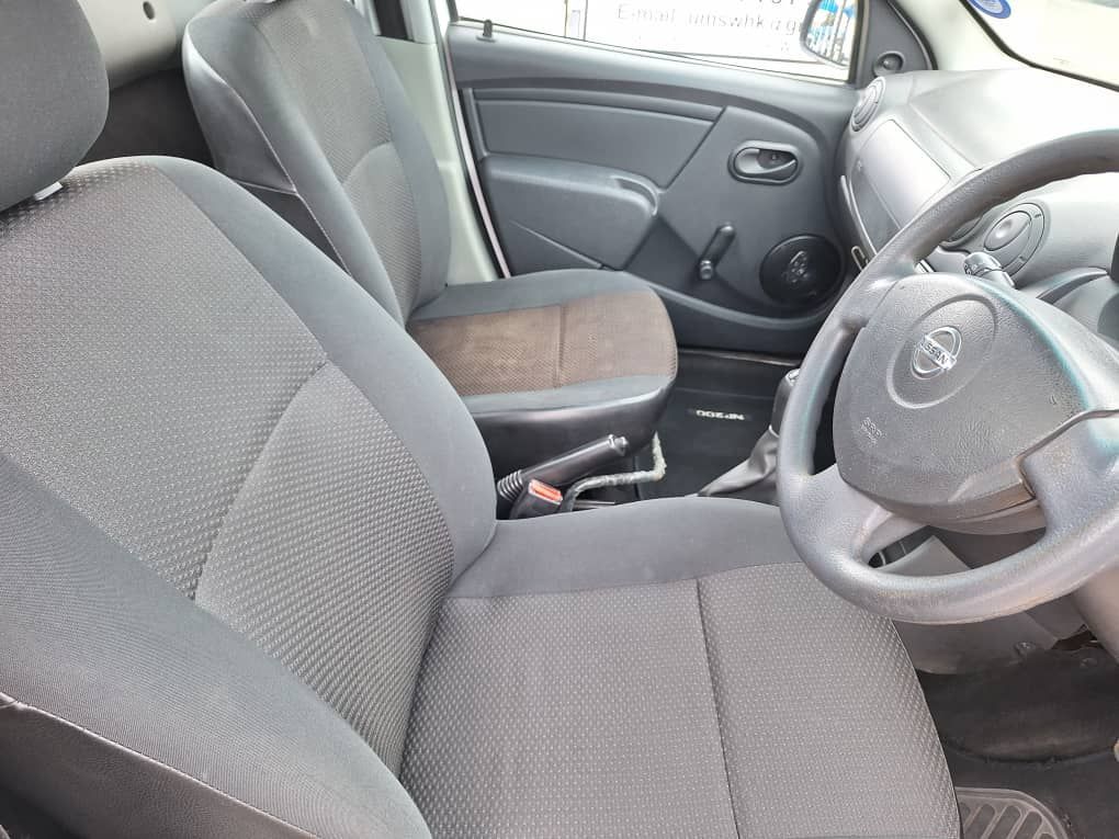 2022 Nissan NP200 photo 10
