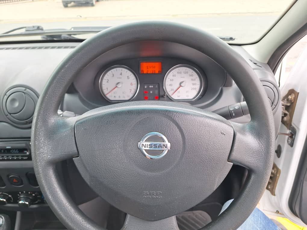 2022 Nissan NP200 photo 12