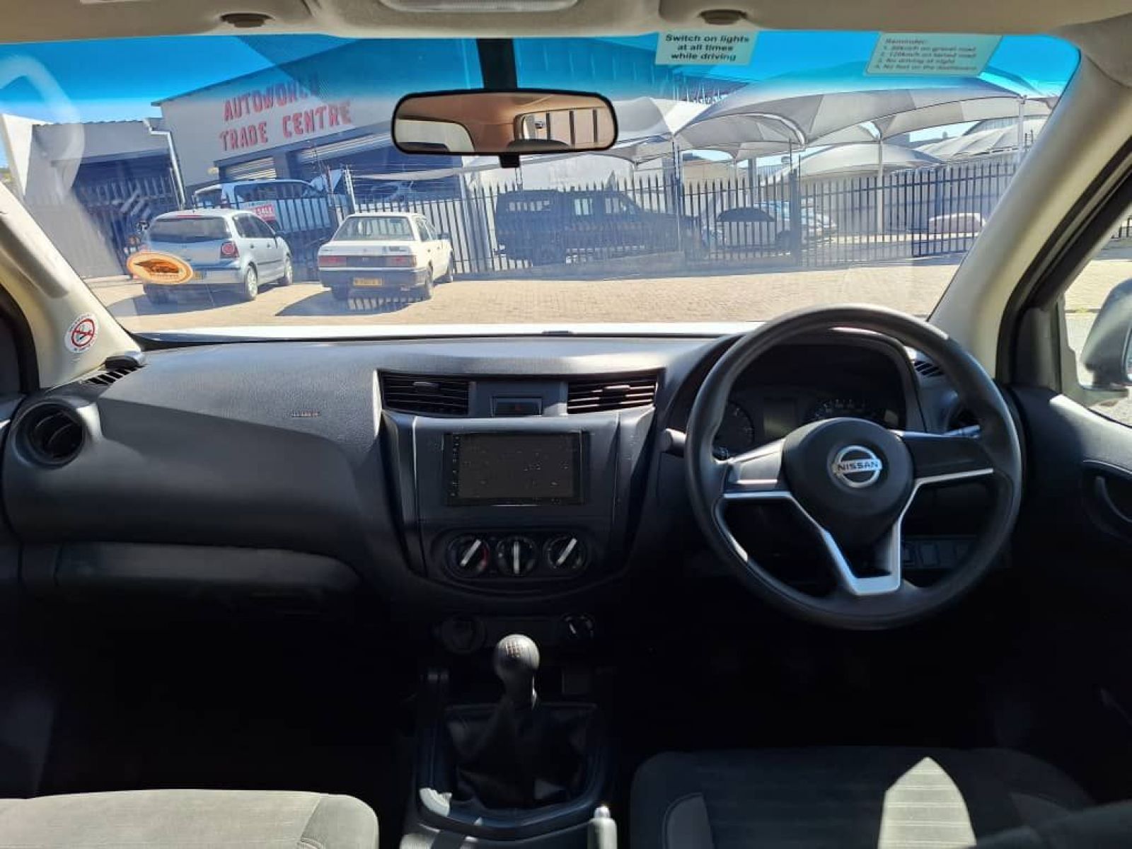 2022 Nissan Navara photo 10