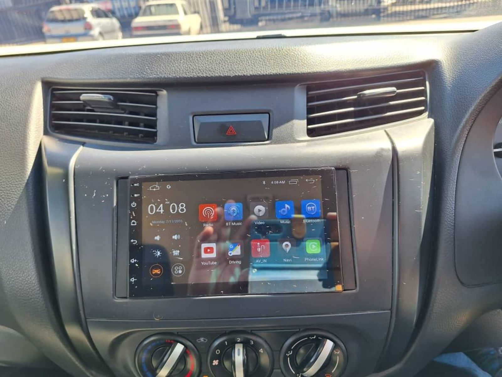 2022 Nissan Navara photo 15