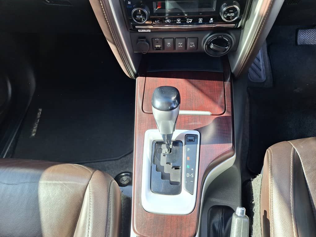 2016 Toyota Fortuner photo 15