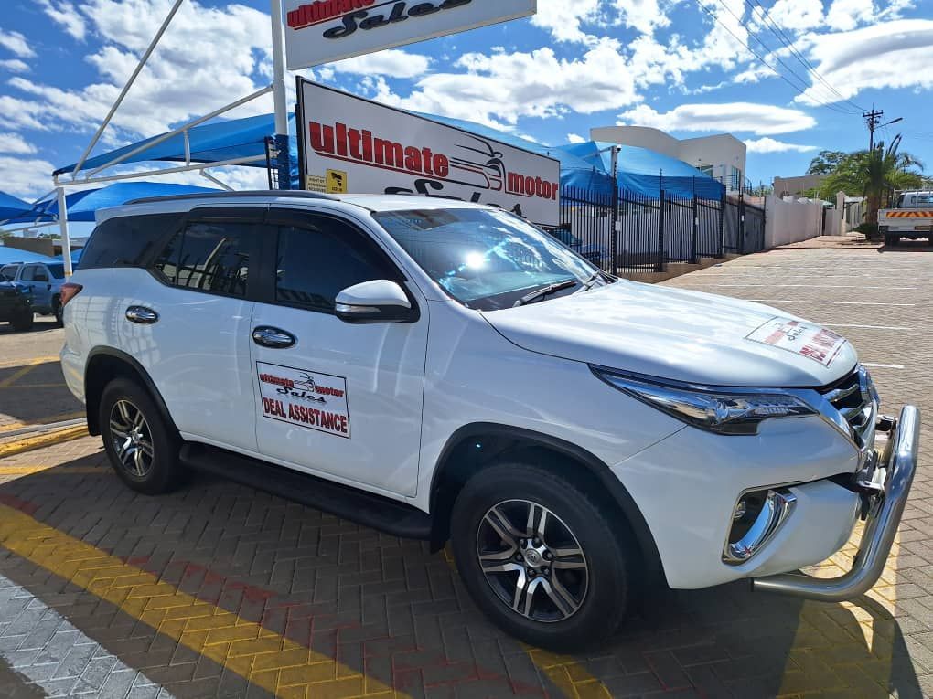 2016 Toyota Fortuner photo 5