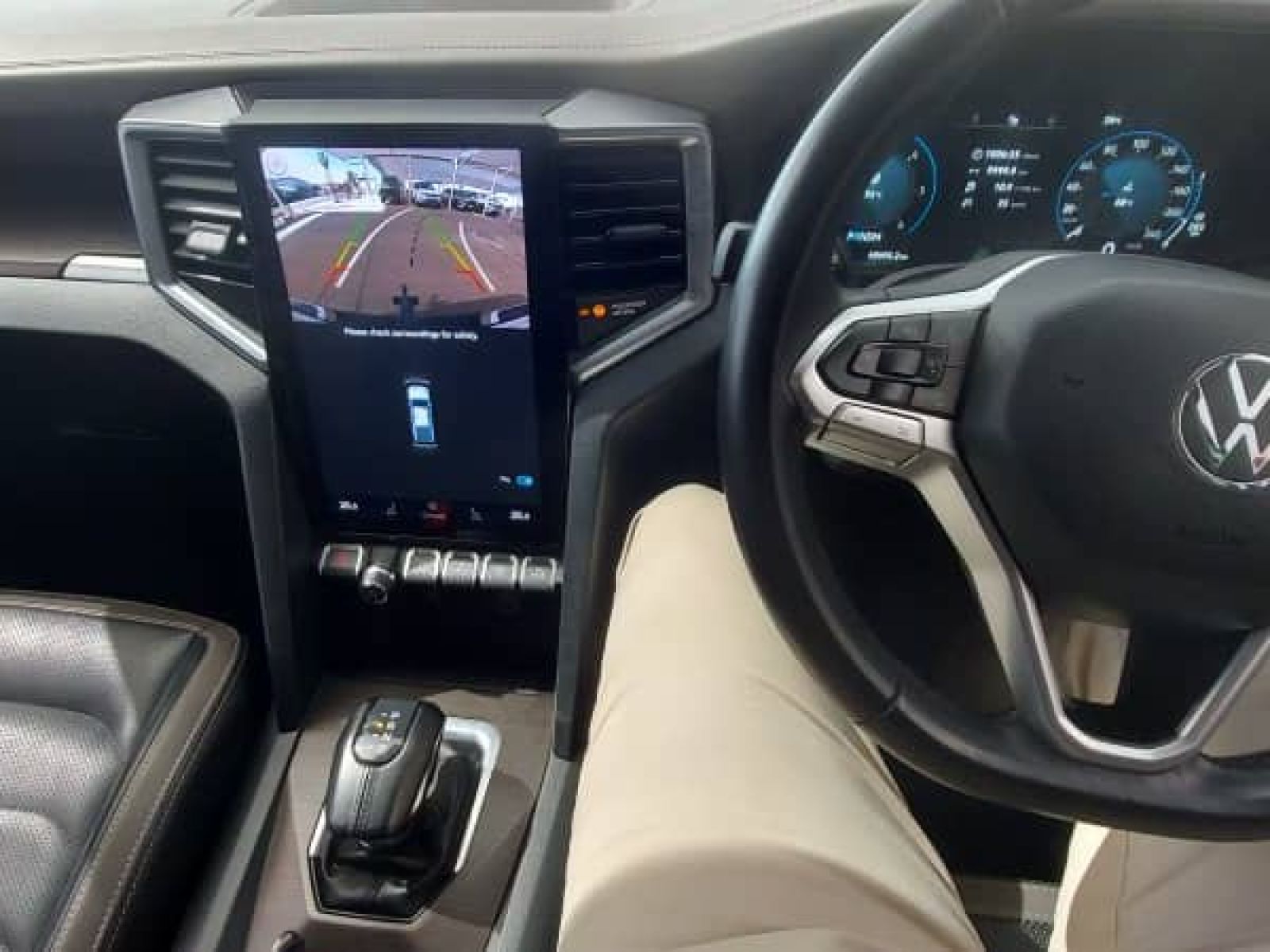 2023 Volkswagen Amarok photo 10