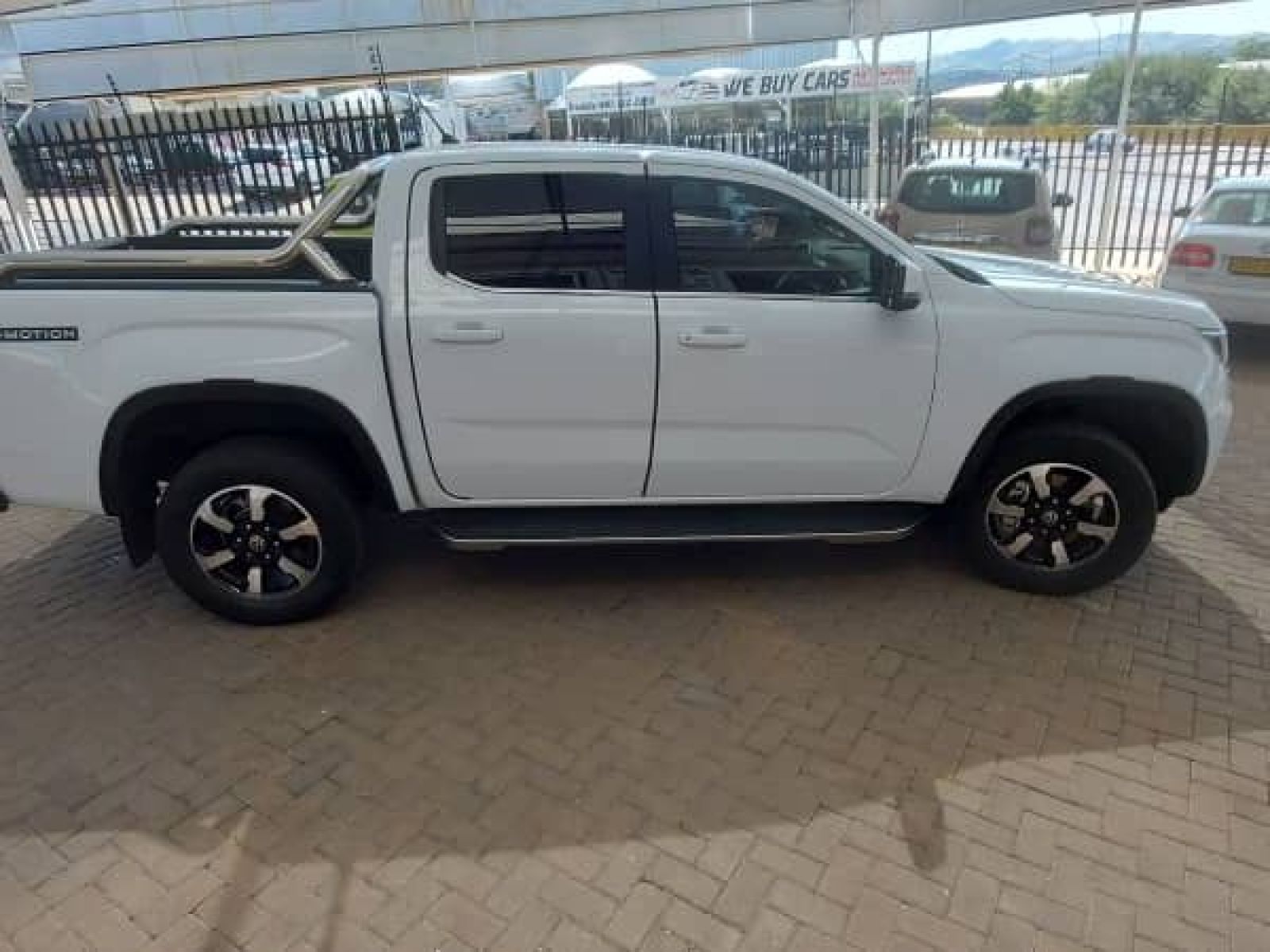2023 Volkswagen Amarok photo 8