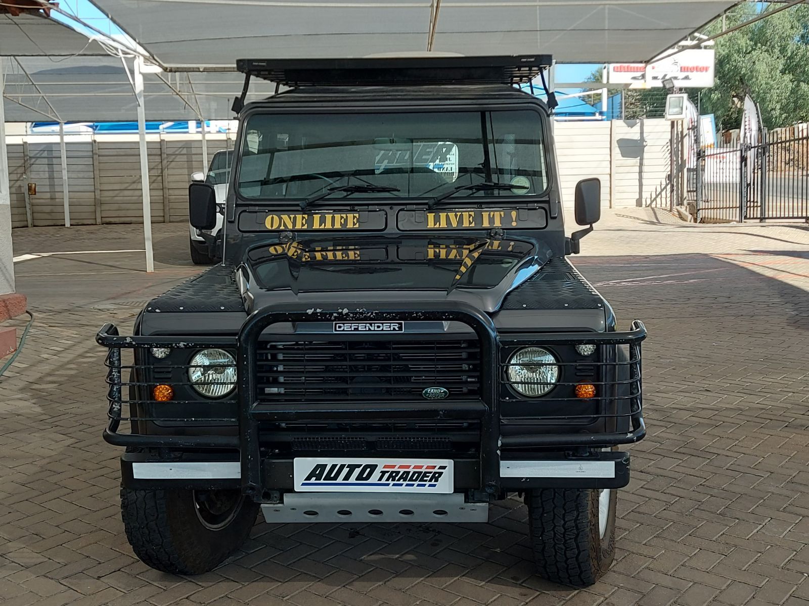 2003 Land Rover 110 photo 2