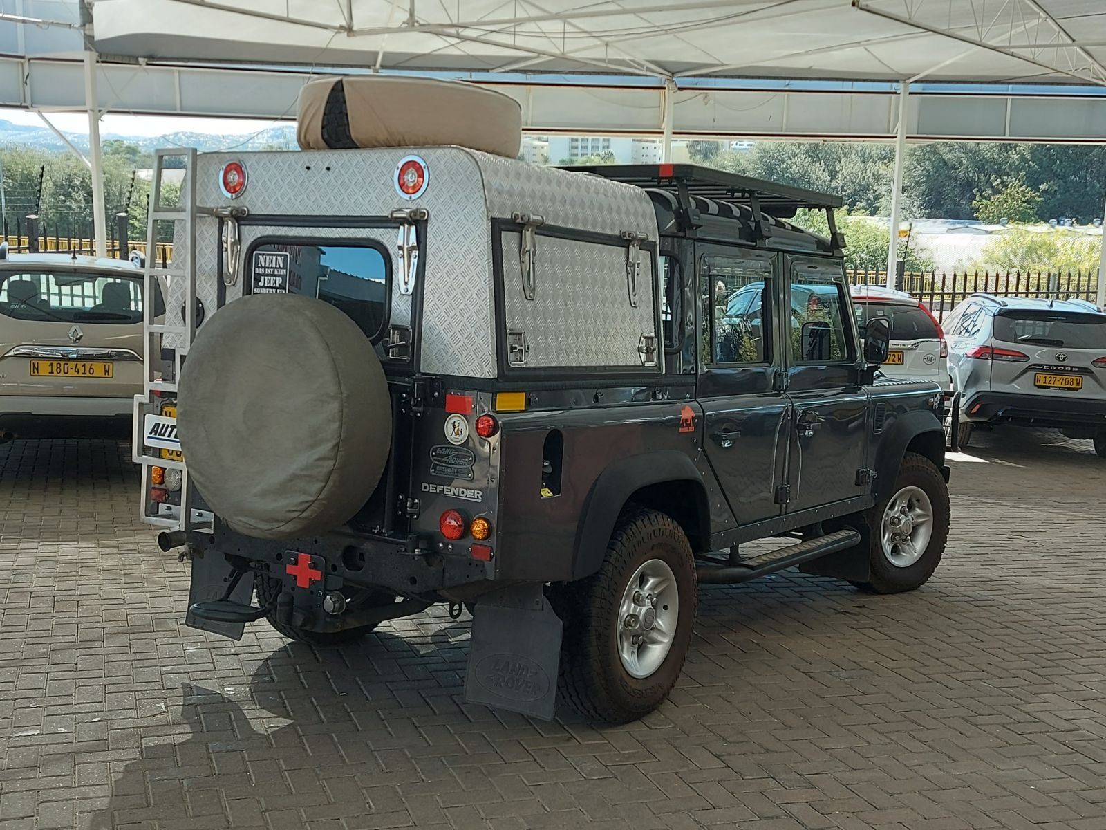 2003 Land Rover 110 photo 7