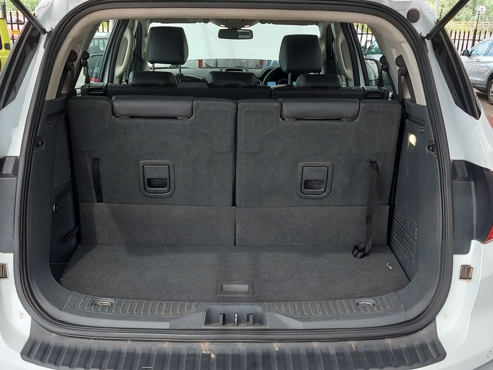2019 Ford Everest photo 12