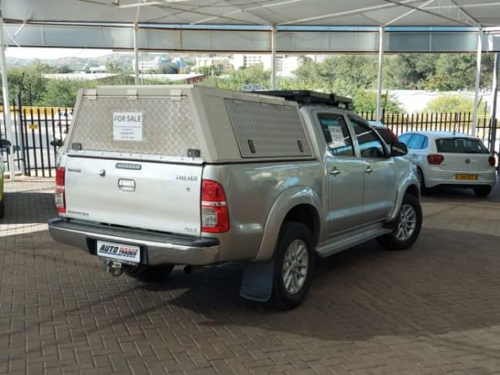 2015 Toyota Hilux photo 7