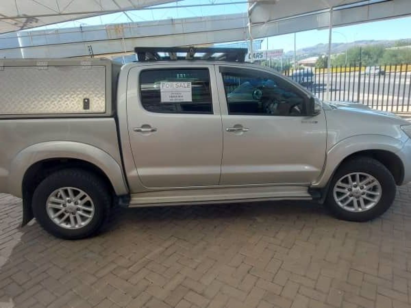 2015 Toyota Hilux photo 8
