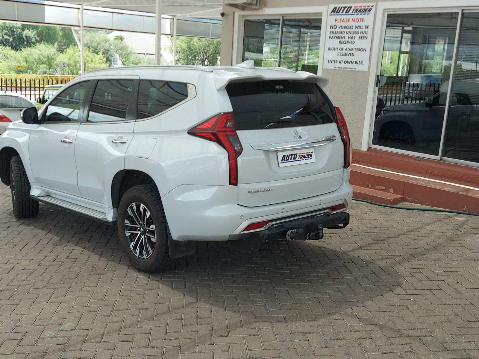 2022 Mitsubishi Pajero photo 5