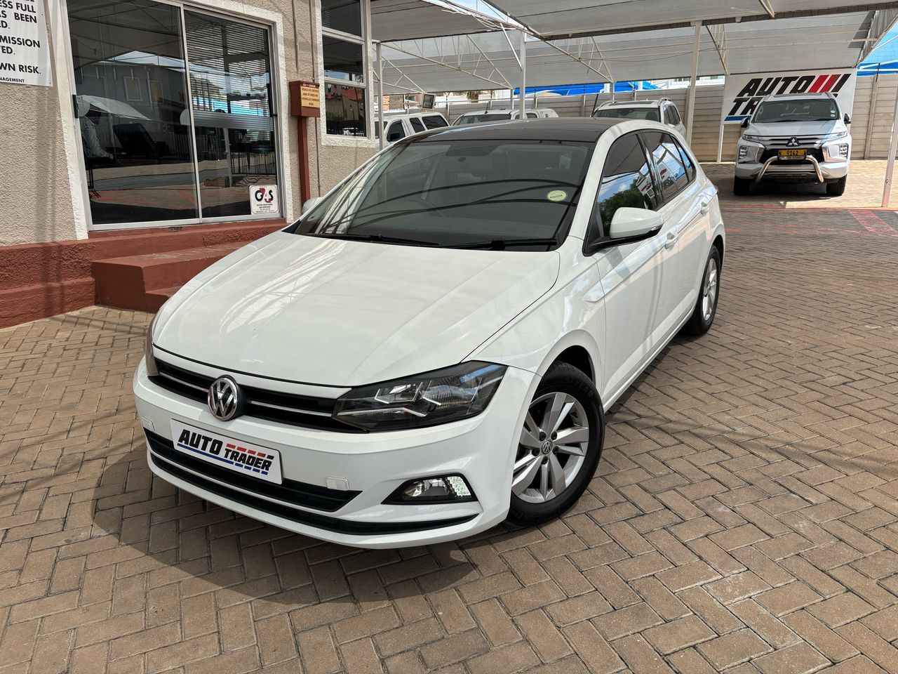 2018 Volkswagen Polo photo 1