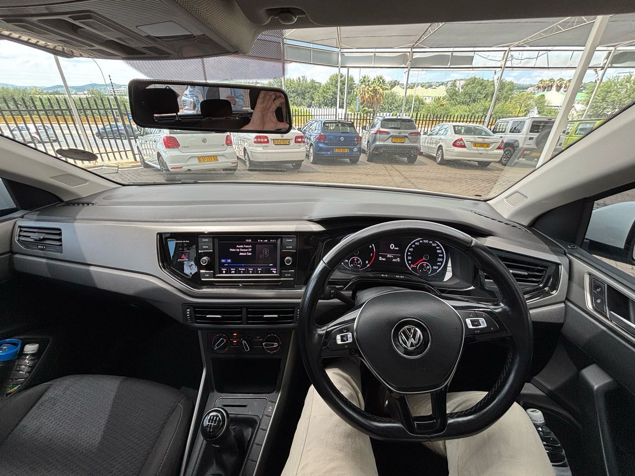2018 Volkswagen Polo photo 10