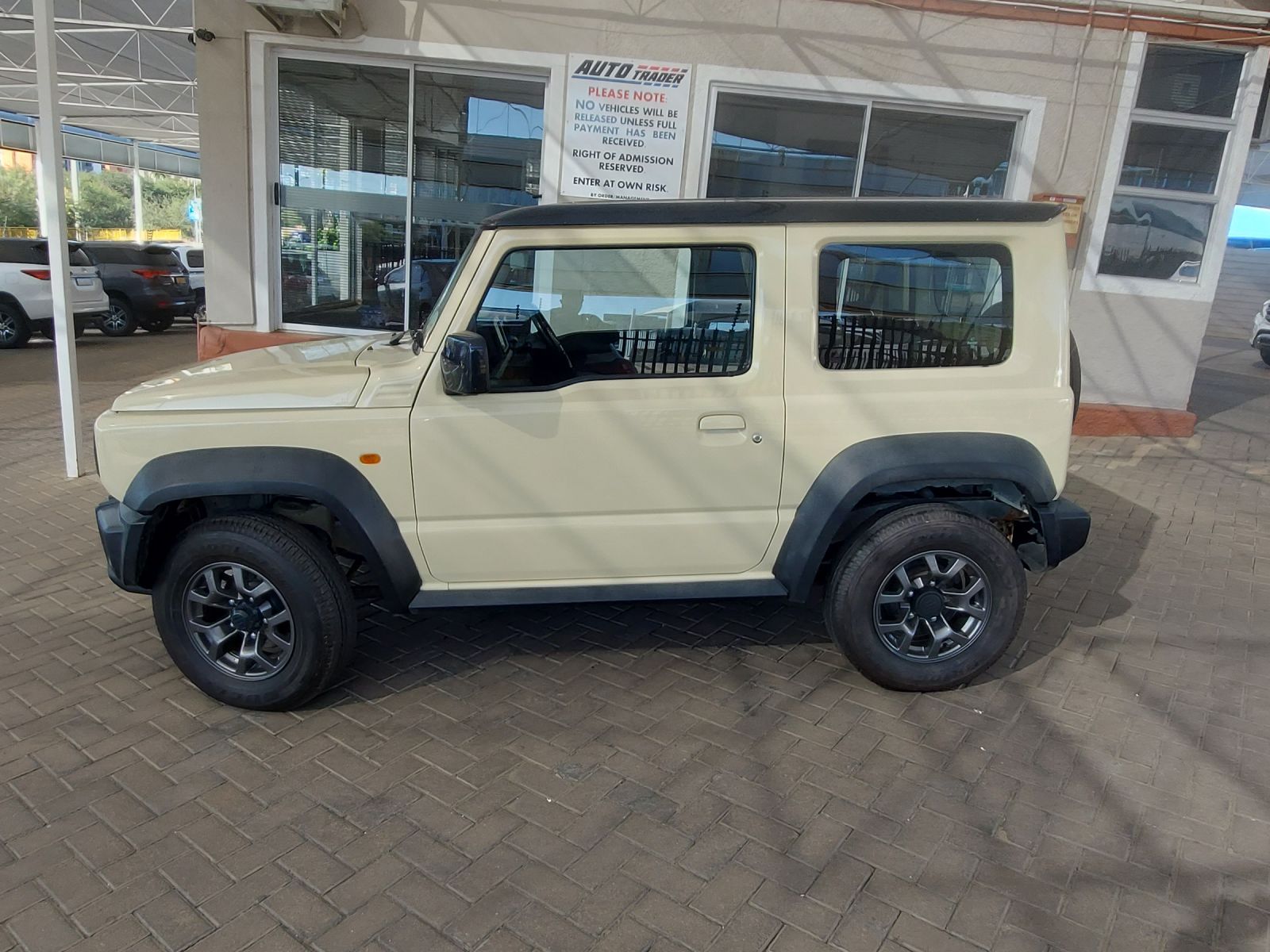 2021 Suzuki Jimny photo 4