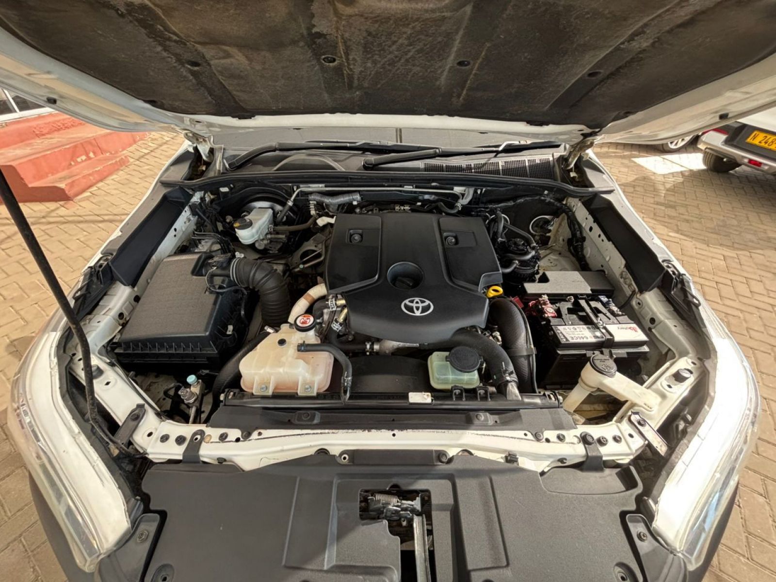 2019 Toyota Hilux photo 12