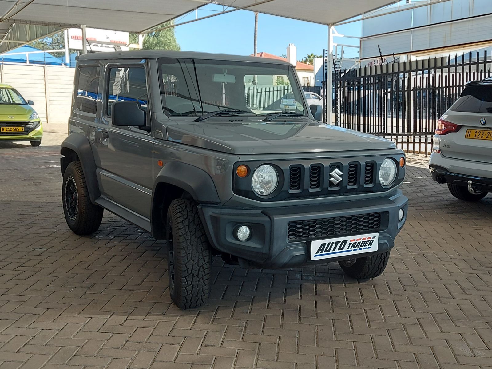 2022 Suzuki Jimny photo 3