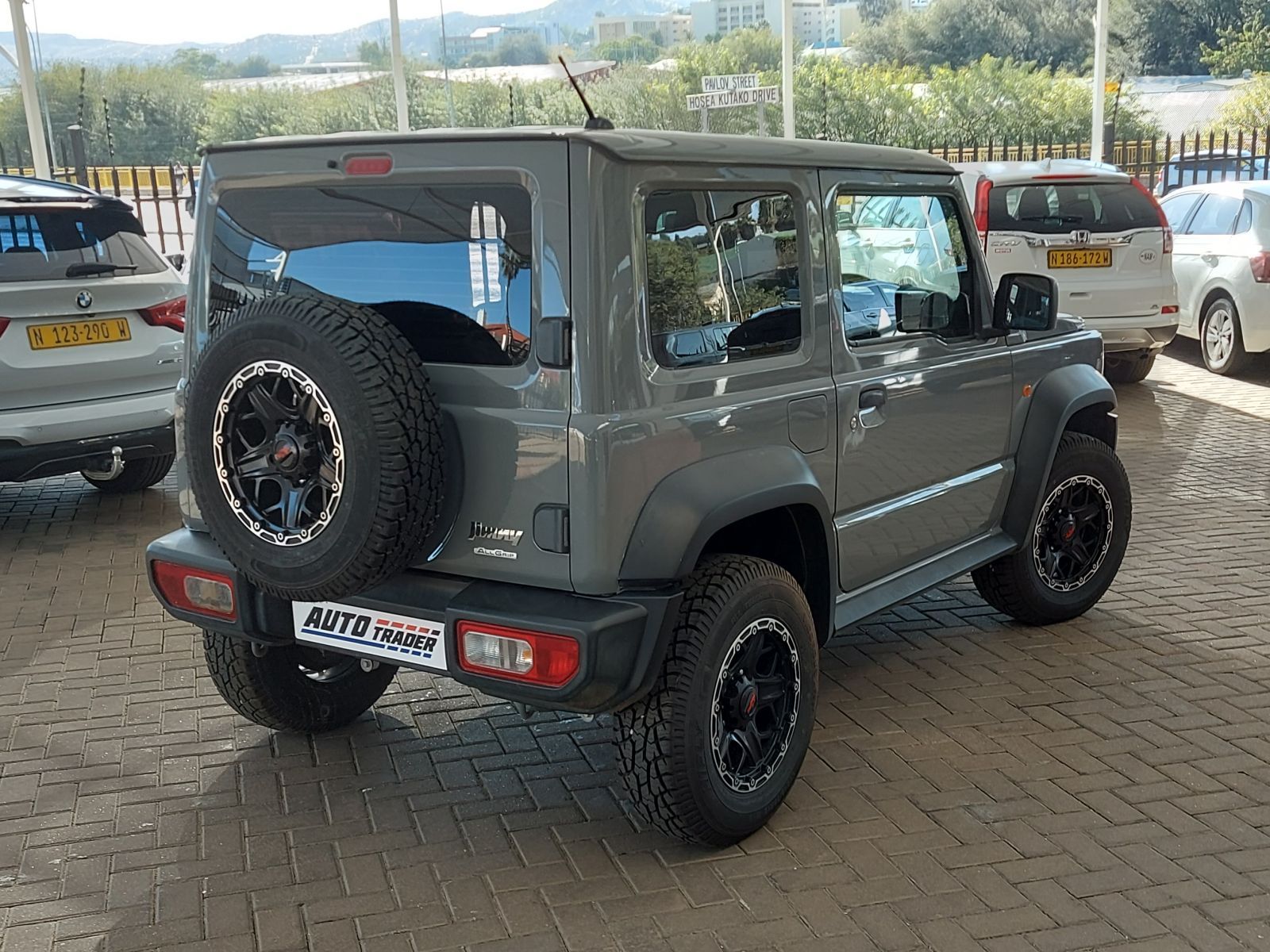 2022 Suzuki Jimny photo 7