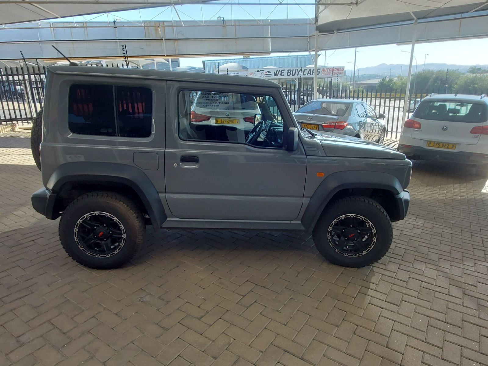 2022 Suzuki Jimny photo 8