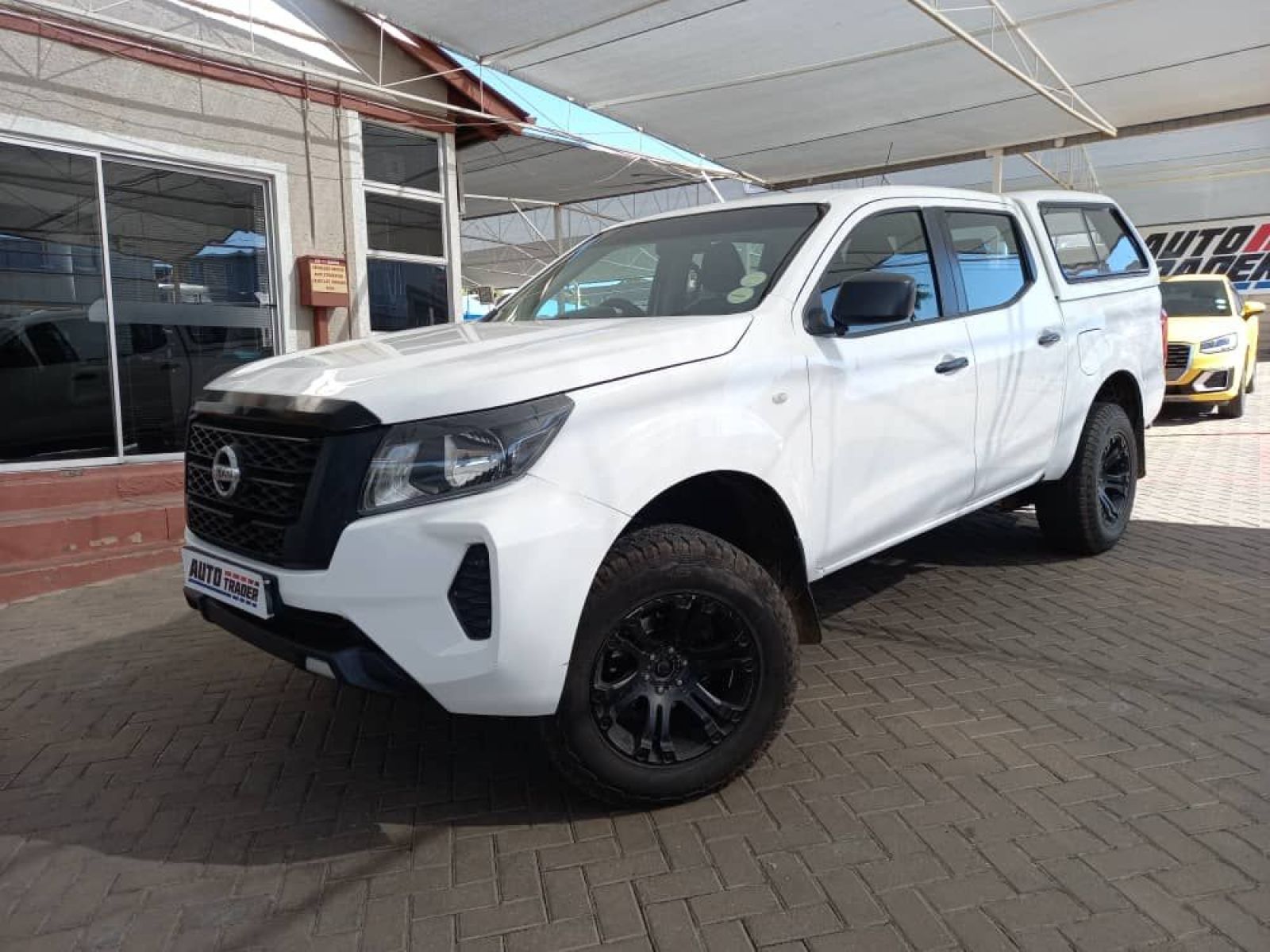 2022 Nissan Navara photo 3