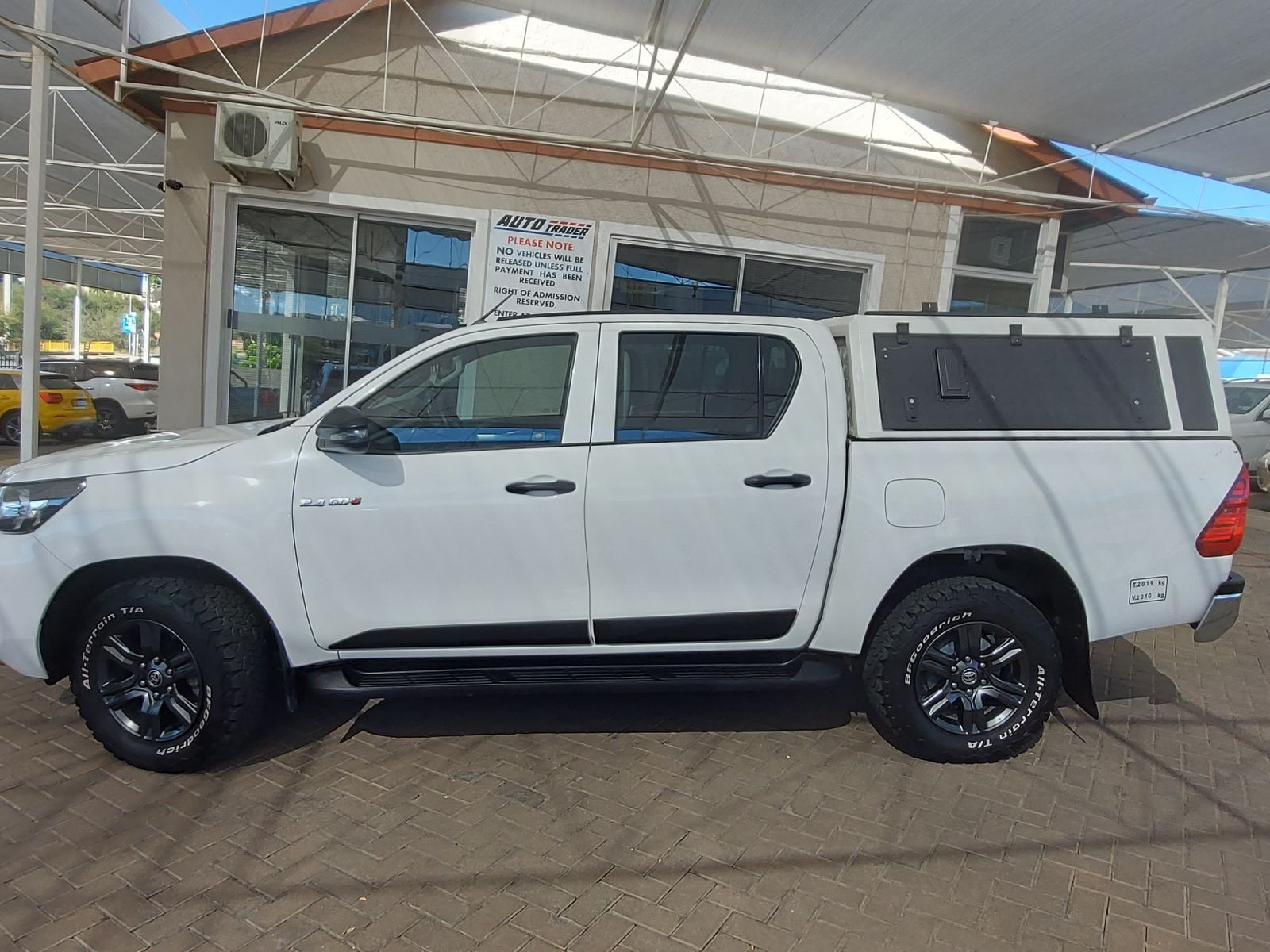 2021 Toyota Hilux photo 4