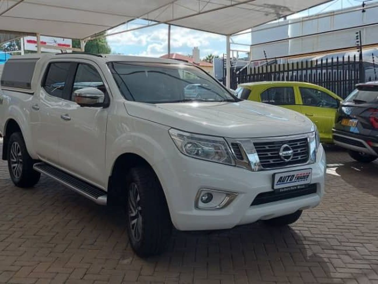 2019 Nissan Navara photo 3