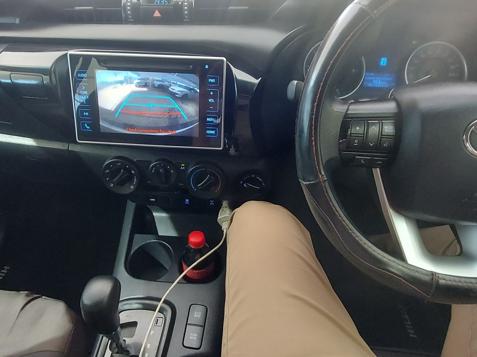 2019 Toyota Hilux photo 10