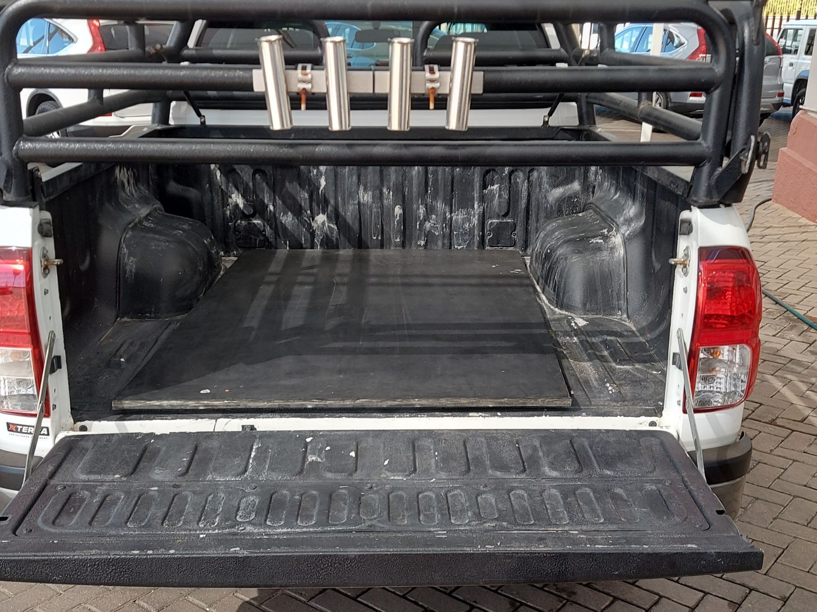 2019 Toyota Hilux photo 13