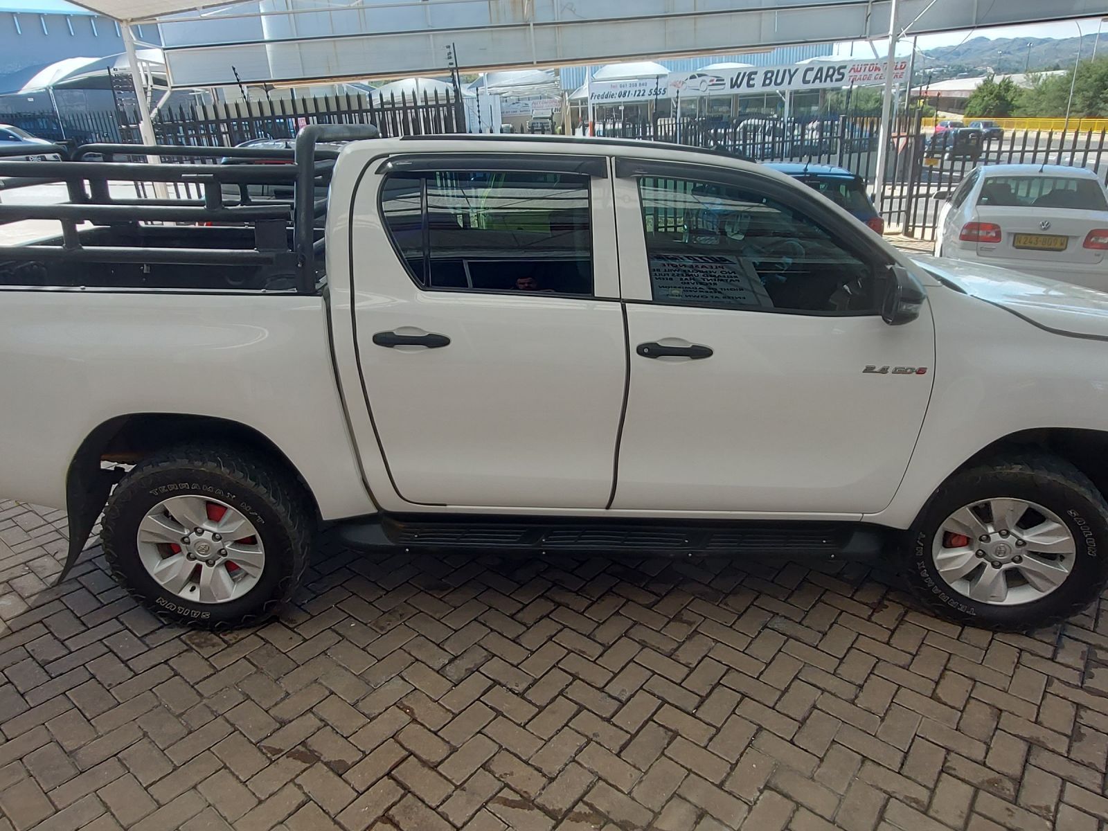 2019 Toyota Hilux photo 8